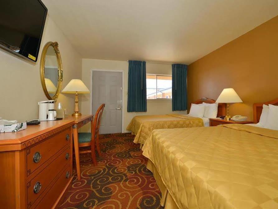 Americas Best Value Inn Santa Rosa, New Mexico Exterior photo